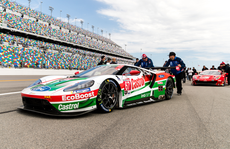 Illustration for article titled Here's All the Action From The Start Of The 24 Hours of Daytona